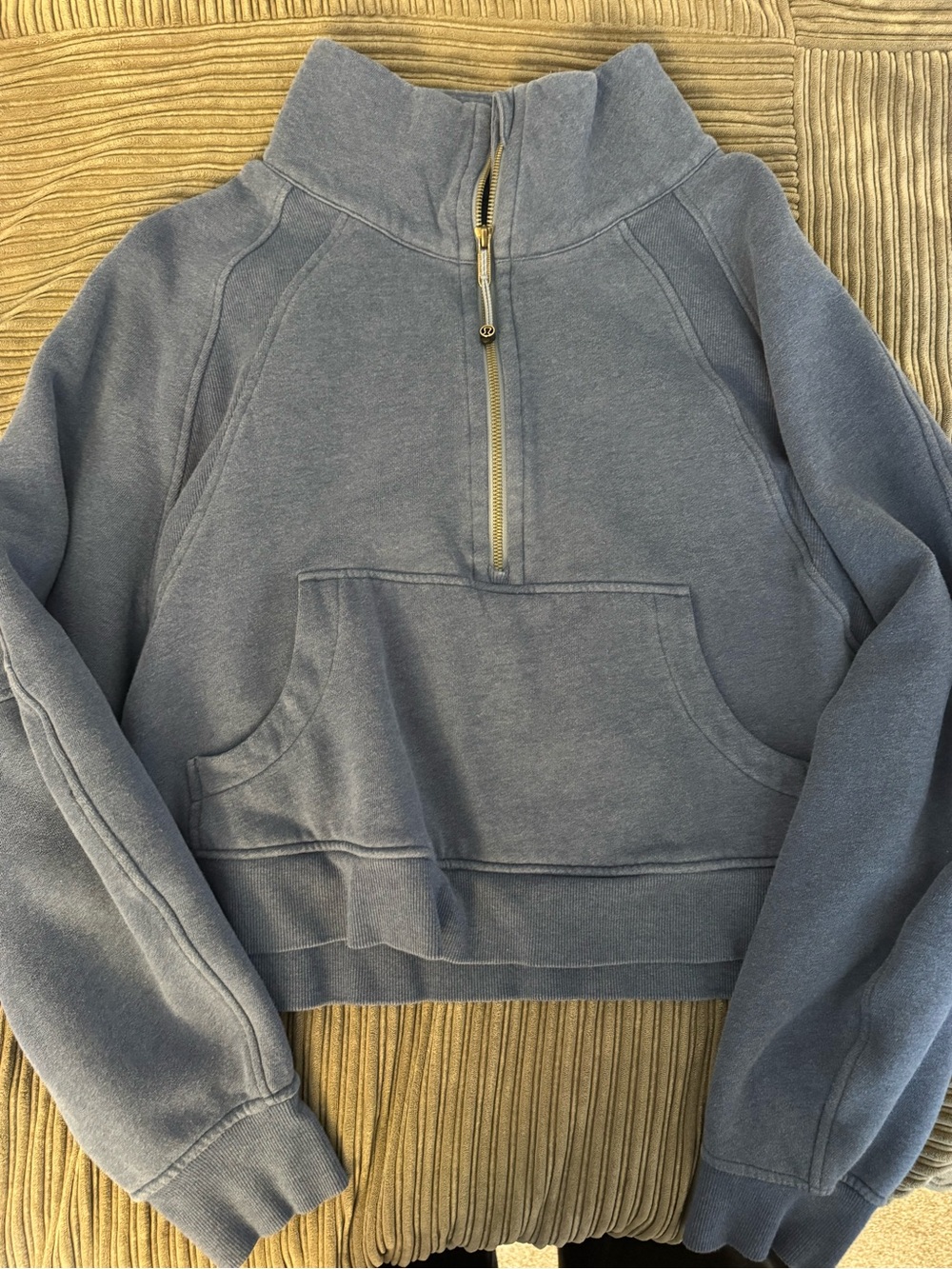 Lululemon funnel neck scuba